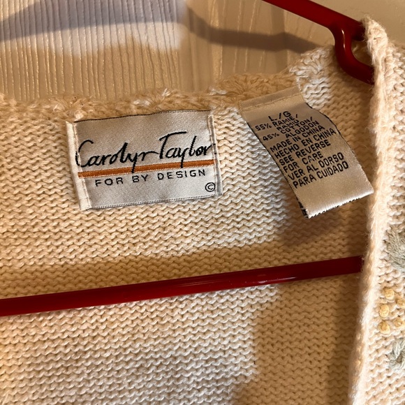 Carolyr Taylor Vest - Picture 3 of 4